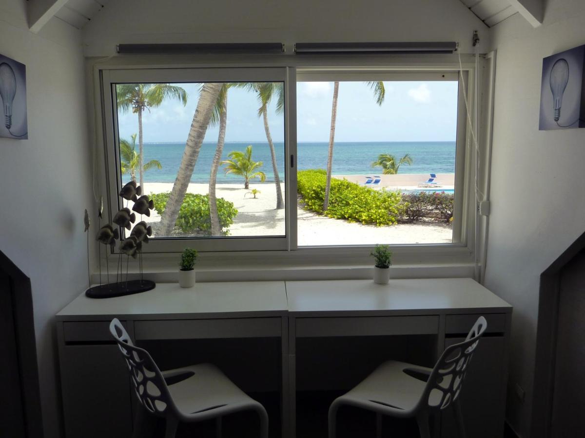 Friendly Beach House Baie Nettle Esterno foto