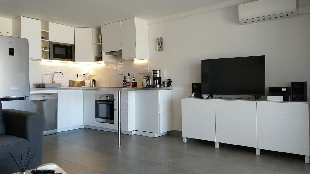 Friendly Beach House Baie Nettle Esterno foto